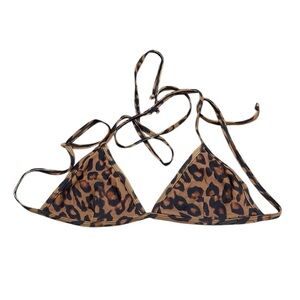 Kendall & Kylie Leopard Print Bikini Top size medium